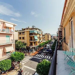 Apartment Home Diano Marina, Diano Marina