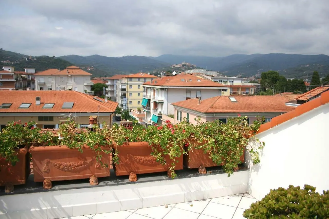 A 100 Metri Dal Mare Apartment Diano Marina